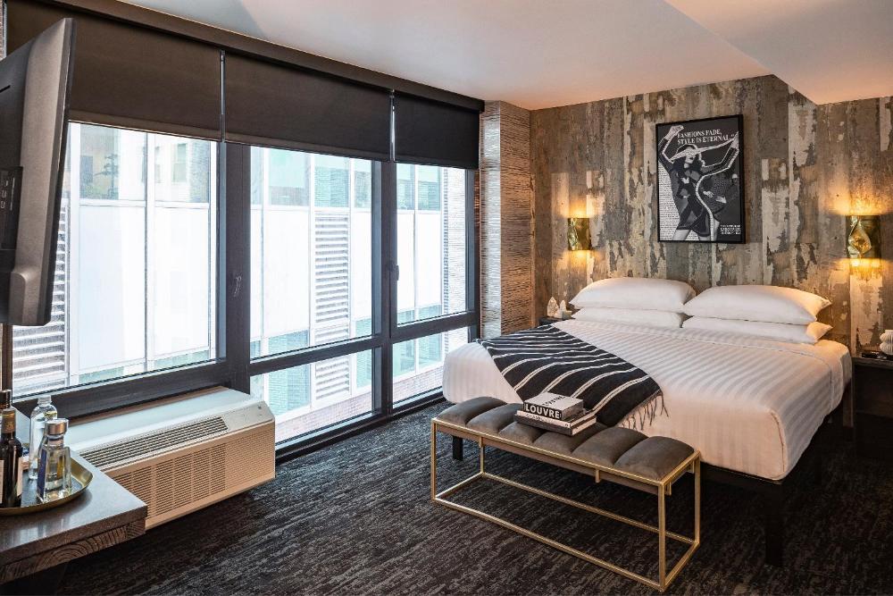 Executive King Room interior
